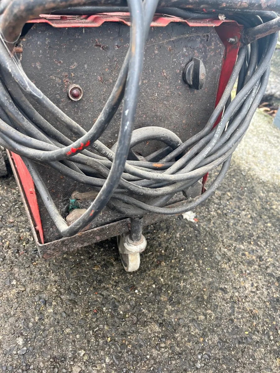 Big welder - Image 3