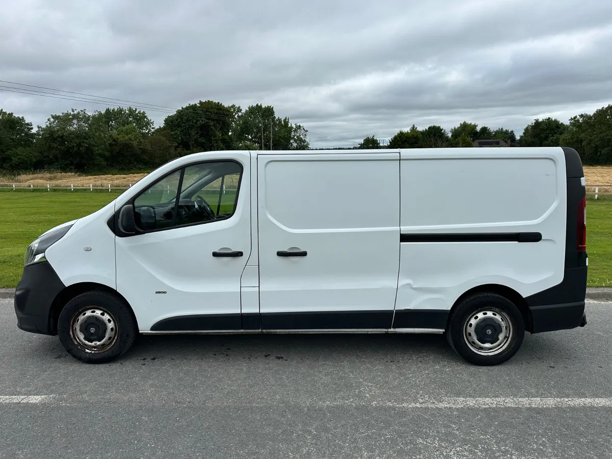 Vauxhall Vivaro 2015 TAX/DOE 07/26 - Image 4