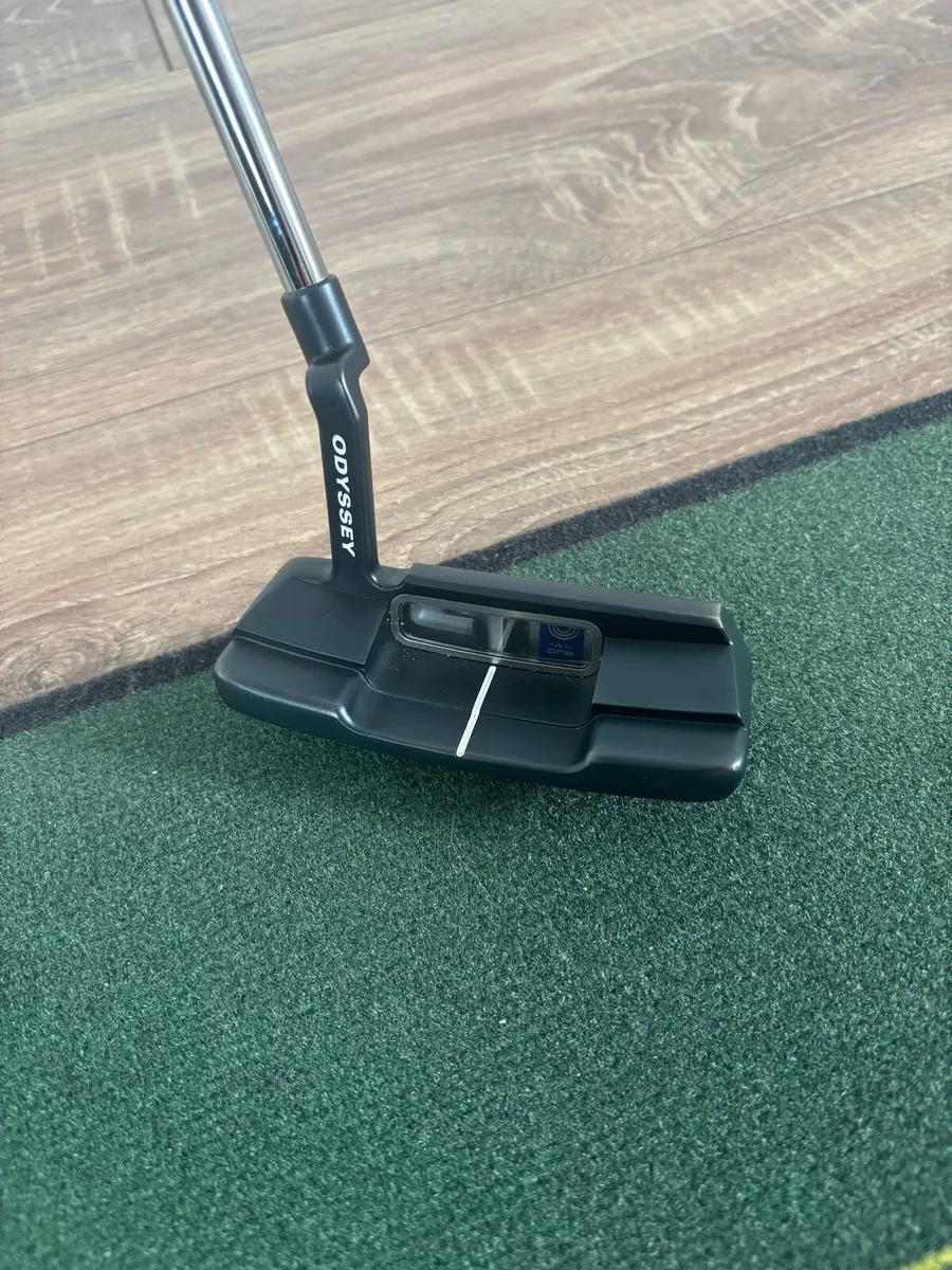 Odyssey AI One Double Wide Cruiser Putter - Image 3