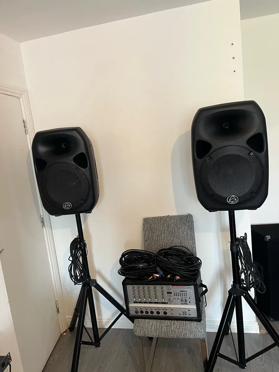 Speakers - Image 1