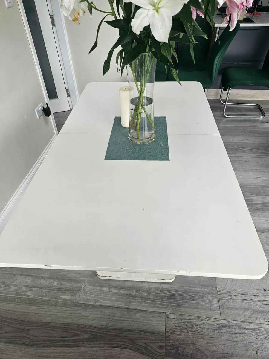 Dining Room Table & Matching Console with 6 Chairs - Image 4