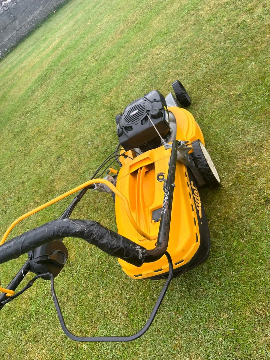 Cub cadet lawnmower - Image 4