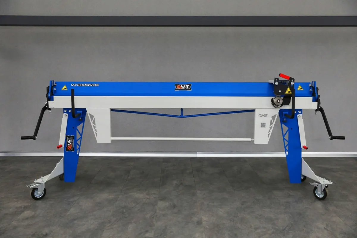 Sheet metal folders M40x2200 with rollershears. - Image 1