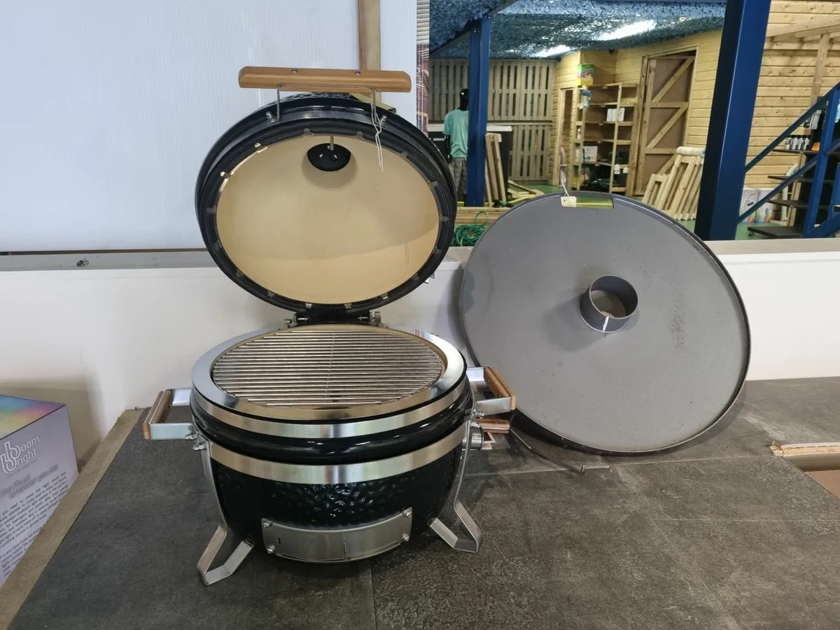 Monolith Icon Ceramic BBQ & Fire Plate - Image 3