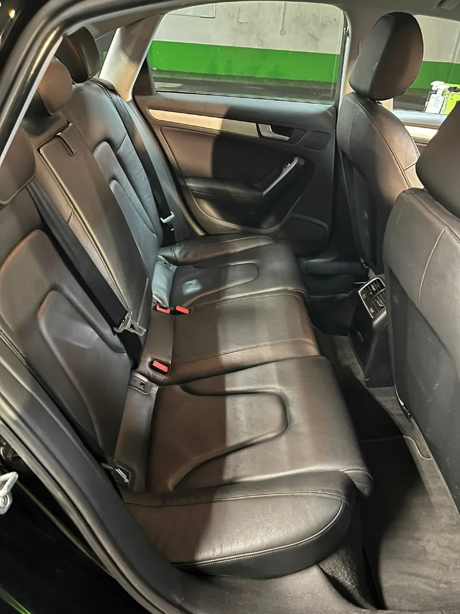 Audi A4 2012 - Image 4