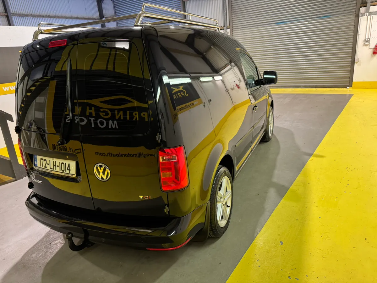 172 Volkswagen Caddy C20 Highline 2.0 TDI 150 BHP - Image 4