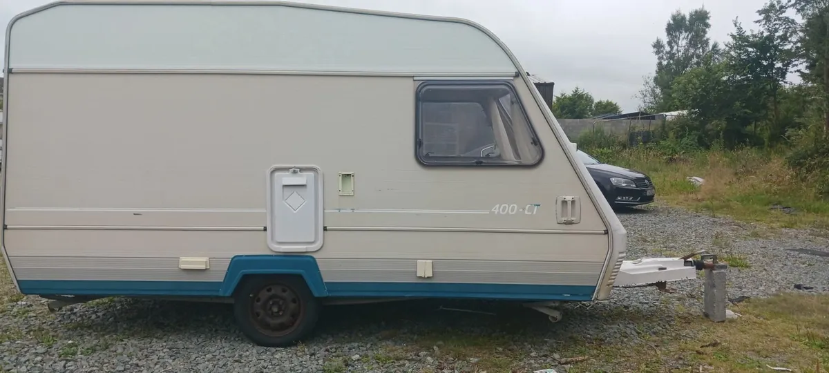 Caravans - Image 2