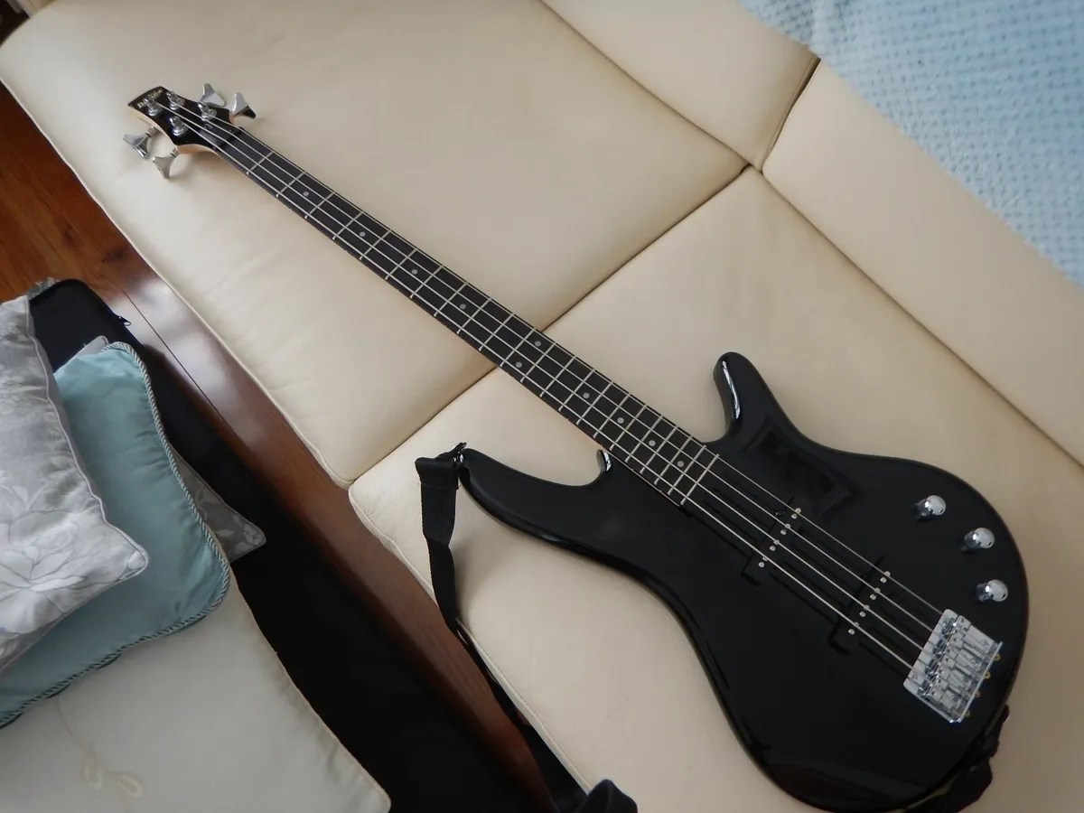BASS GUITAR WITH HARD CASE - Image 2