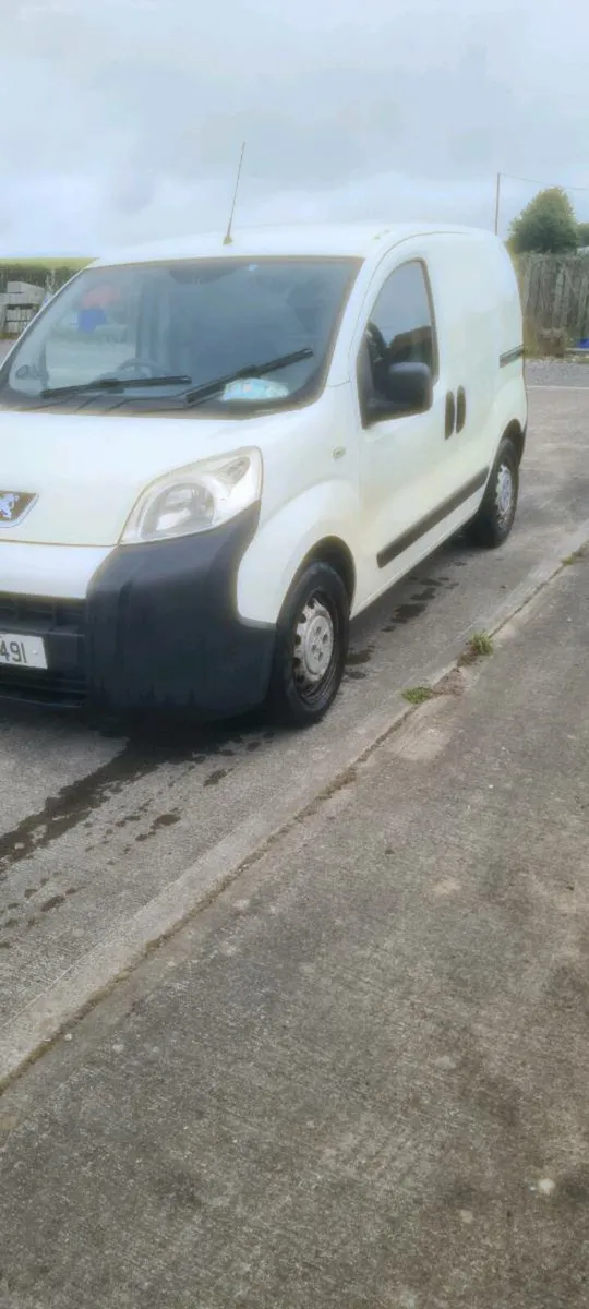 12 Peugeot Bipper . - Image 1