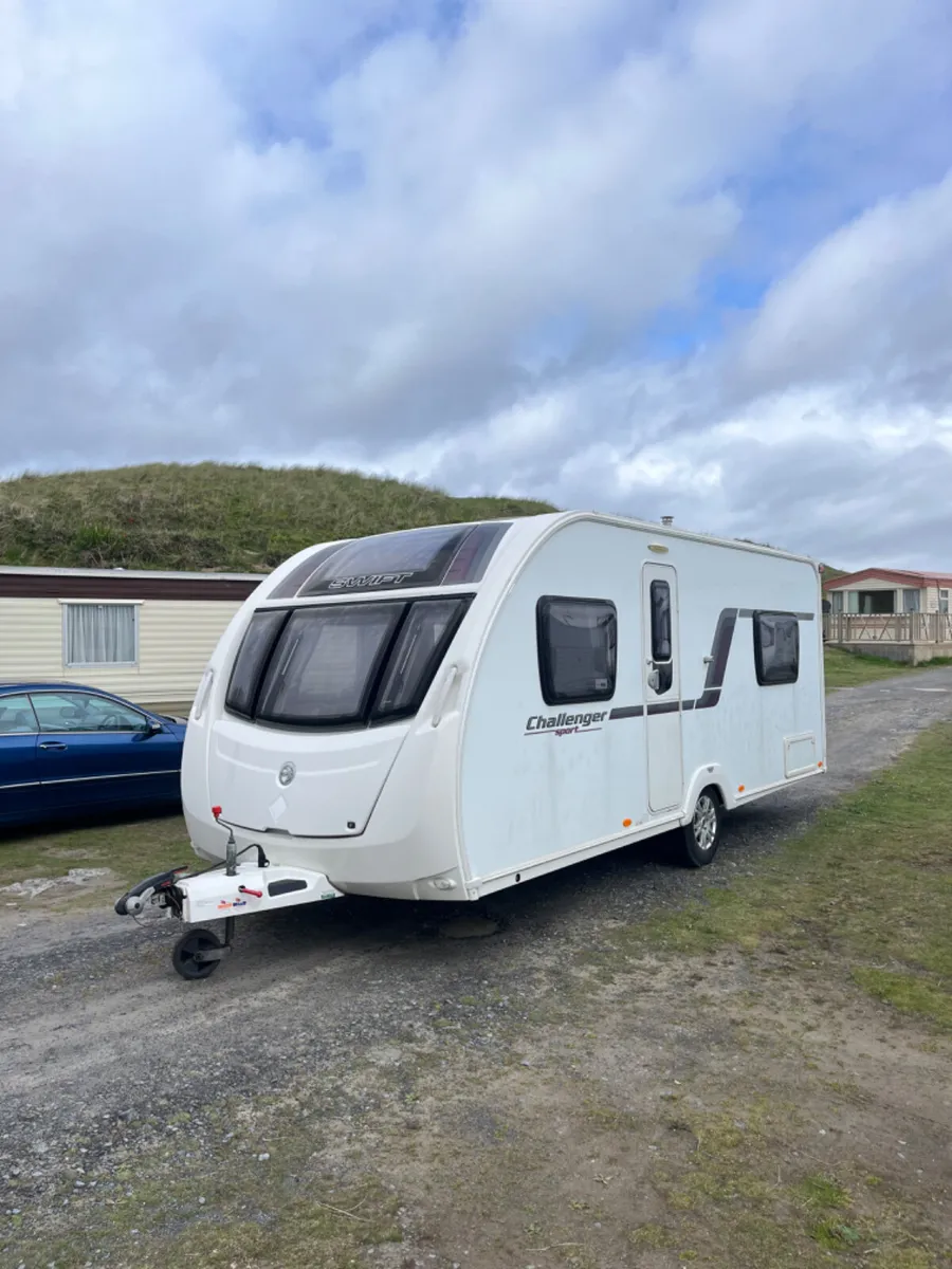 Swift 4 Berth Fixed Bed Caravan For Sale - Image 1
