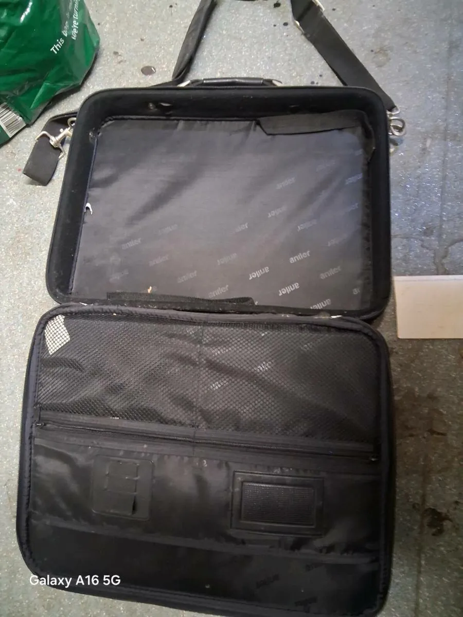 Antler laptop case - Image 2