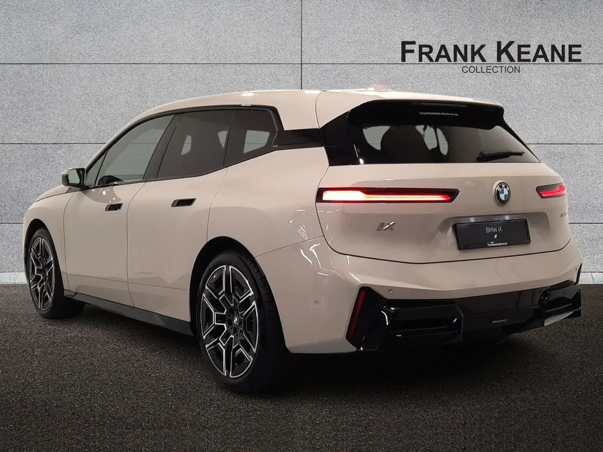BMW IX I20 iX Xdrive45 M Sport LCI - Image 3