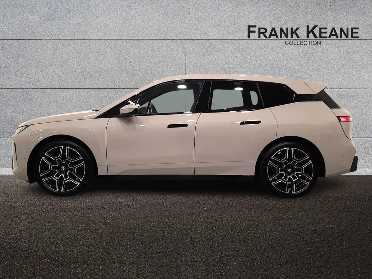 BMW IX I20 iX Xdrive45 M Sport LCI - Image 4