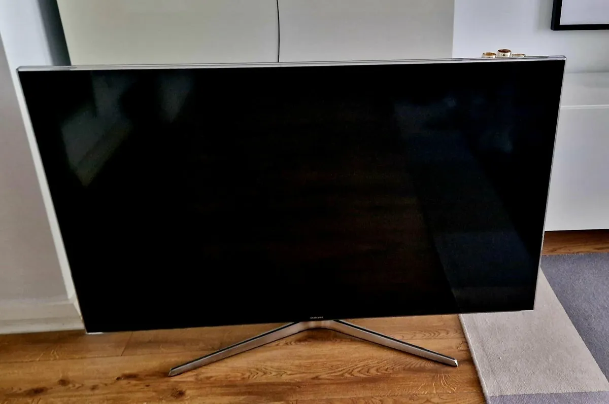 Samsung TV - Image 1