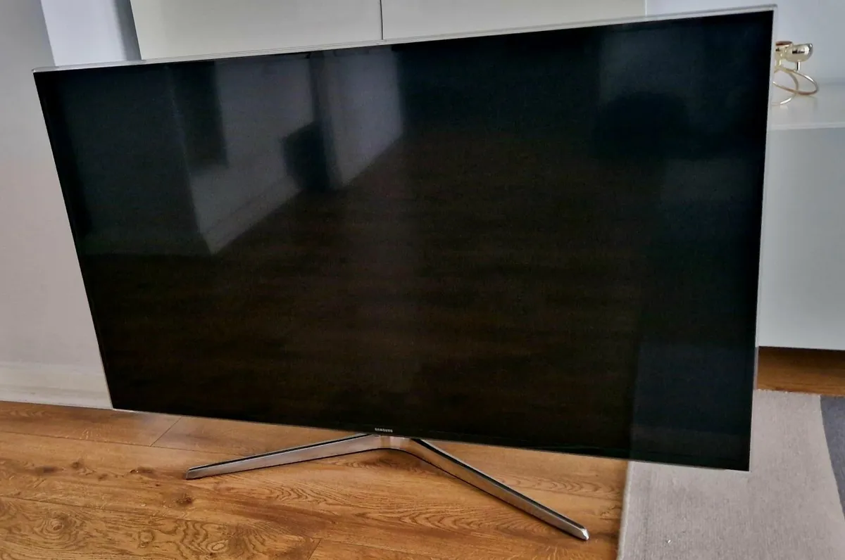 Samsung TV - Image 2