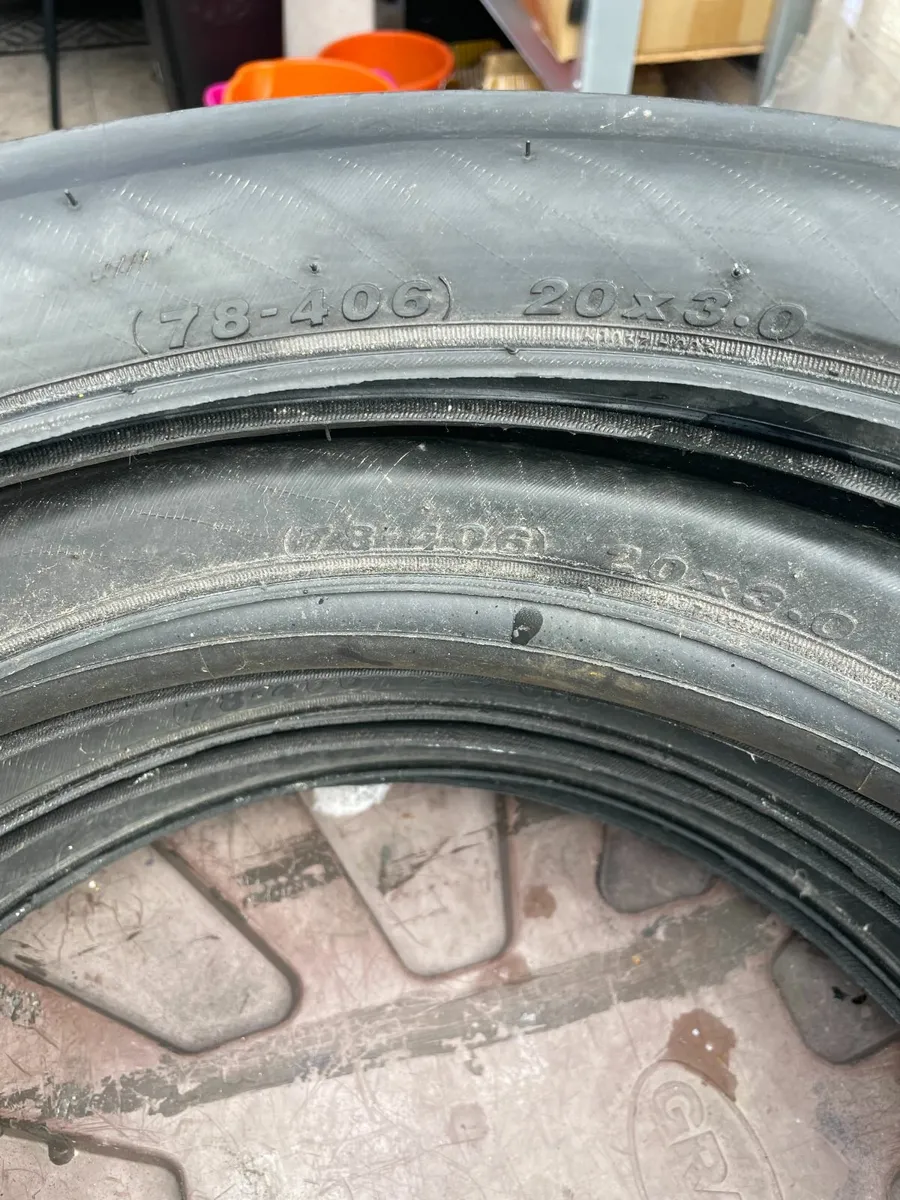 4 Bicycle tyres 20" - Image 2