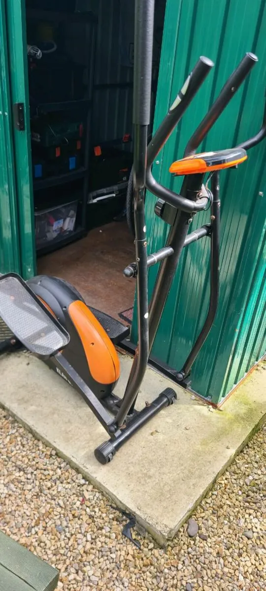 Elliptical cross trainer - Image 1