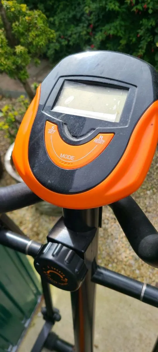 Elliptical cross trainer - Image 4