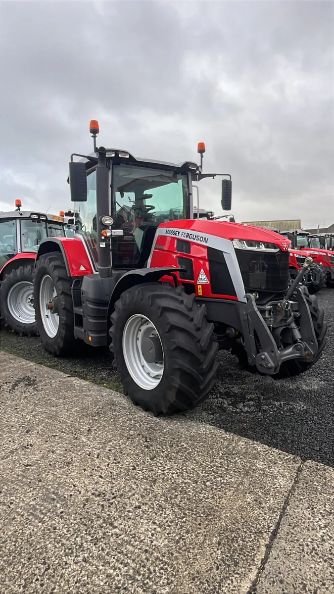 Massey Ferguson 8S.225 - Image 1