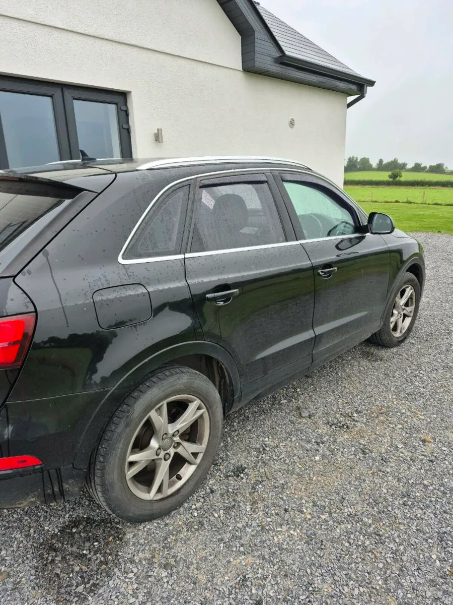 Audi Q3 - Image 2