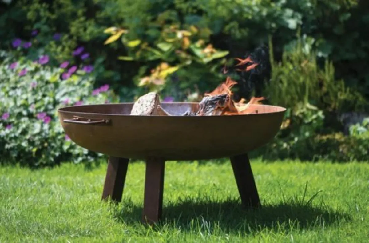 Glastonbury 75cm Fire Pit - Image 2