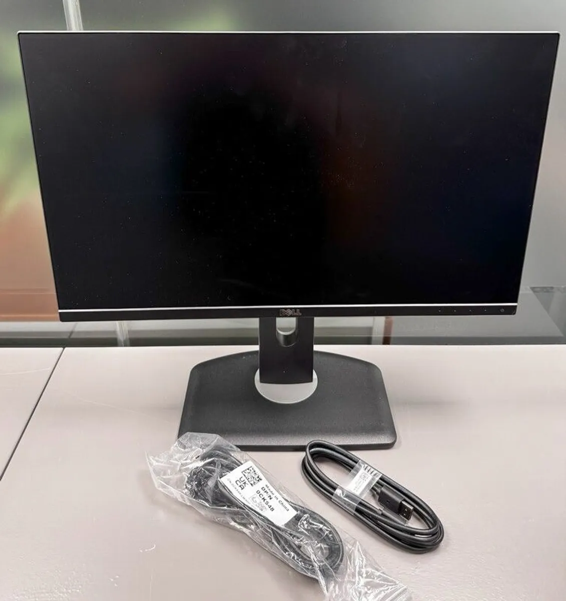 Dell U2414H Monitor - Image 1