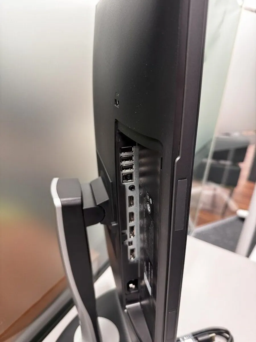 Dell U2414H Monitor - Image 2
