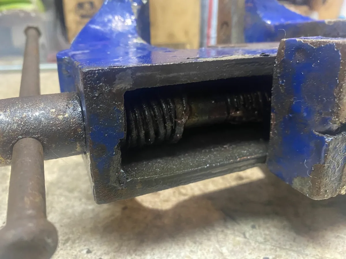 bench vice - Image 2