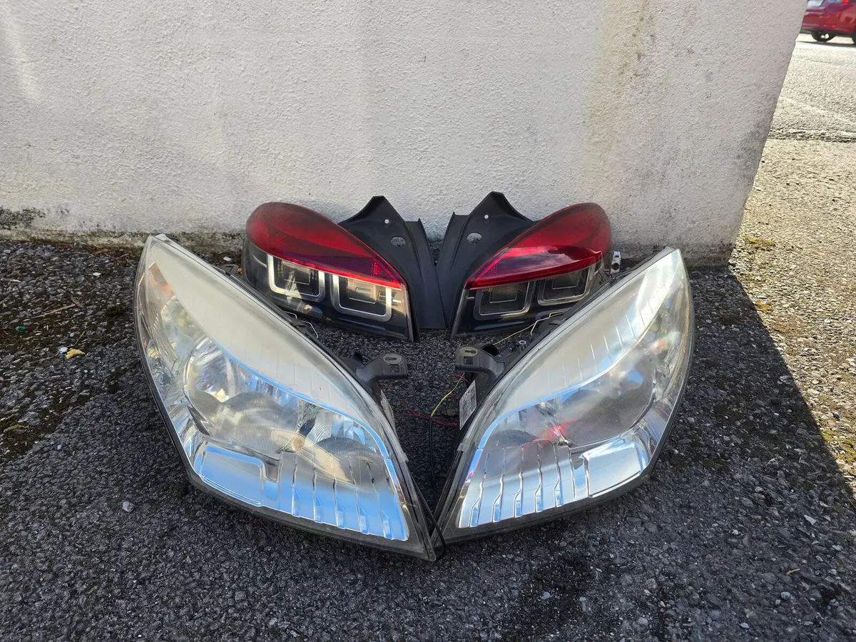 Renault Megane Coupe Lights Full Kit - Image 1