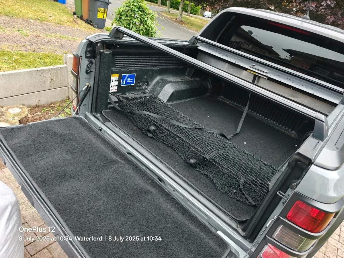 Ford Ranger City Bull Bar / Tailgate Carpet - Image 3