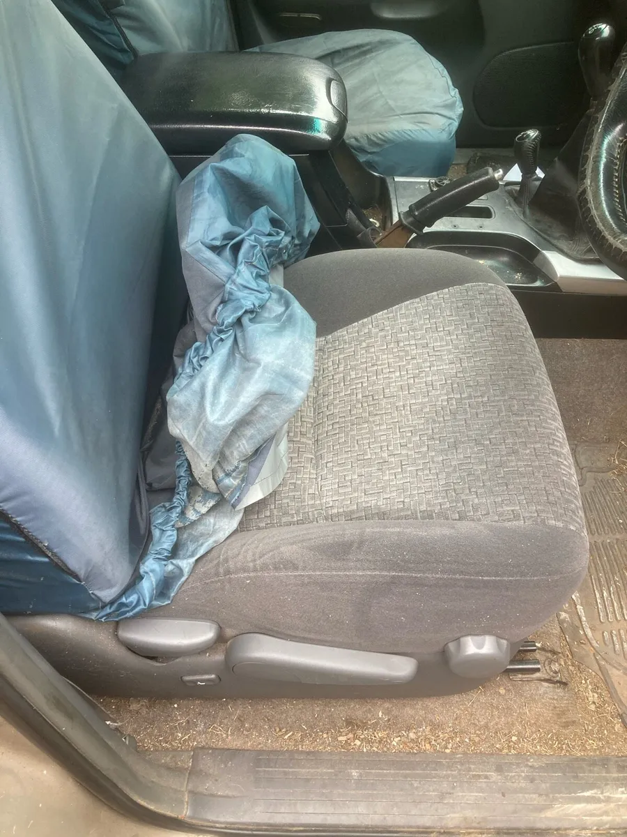 Toyota landcruiser - Image 3