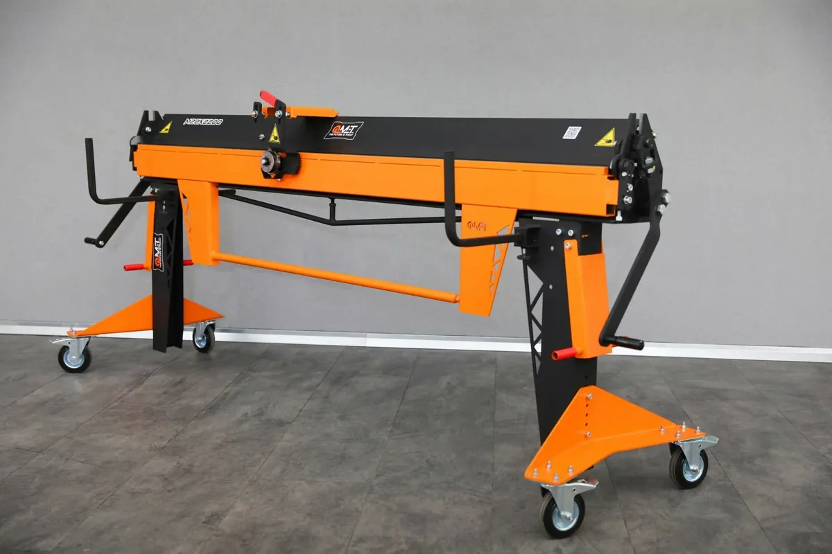 Sheet metal folders M20x2200 with rollershears. - Image 2