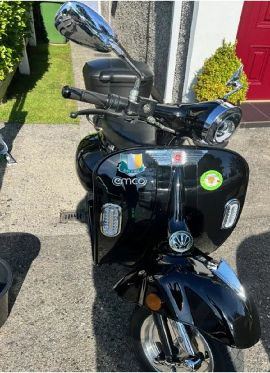 Emco Nova R 3000:retro scooter with electric power - Image 3