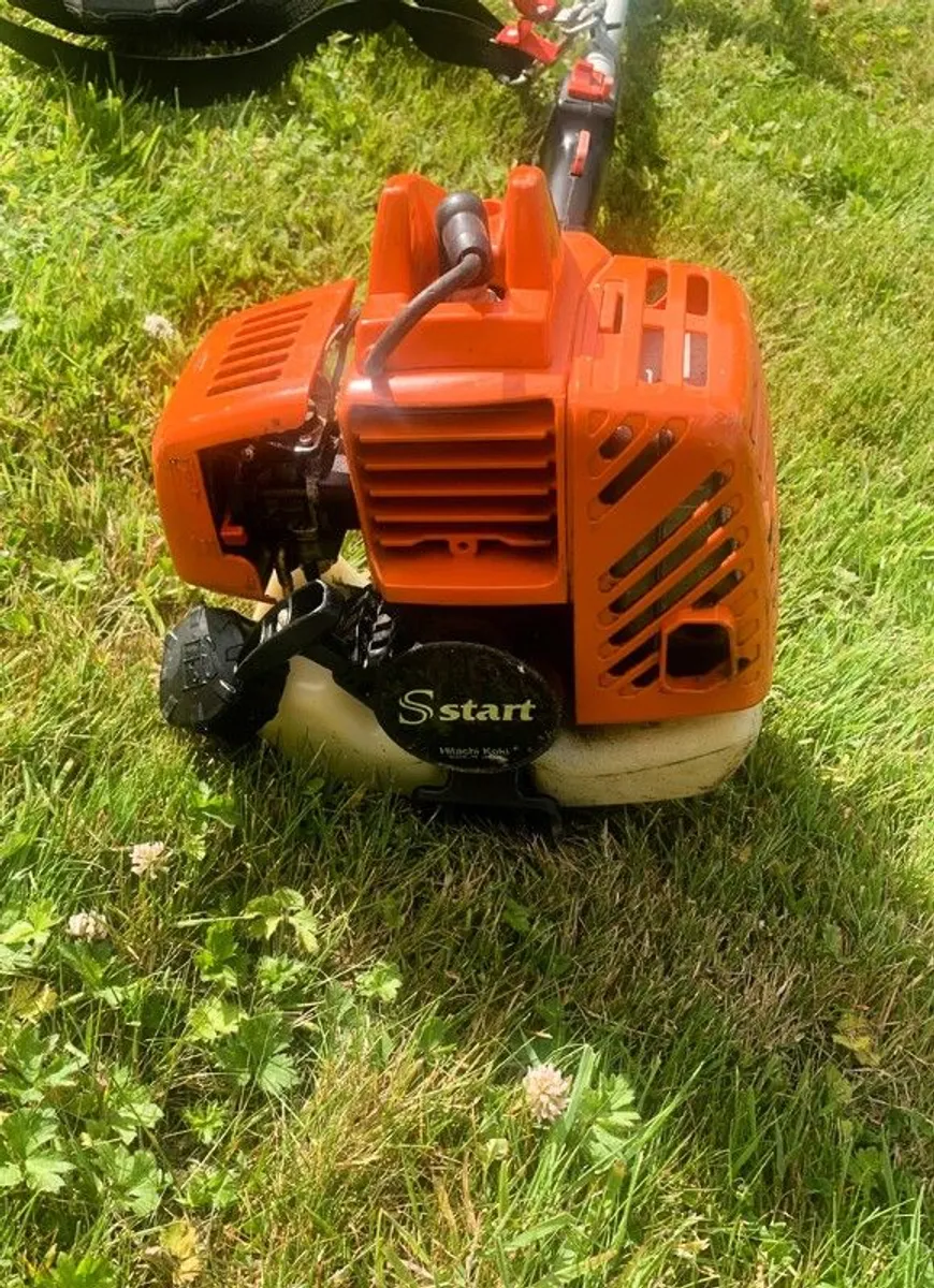 Hitachi hedge trimmer - Image 3