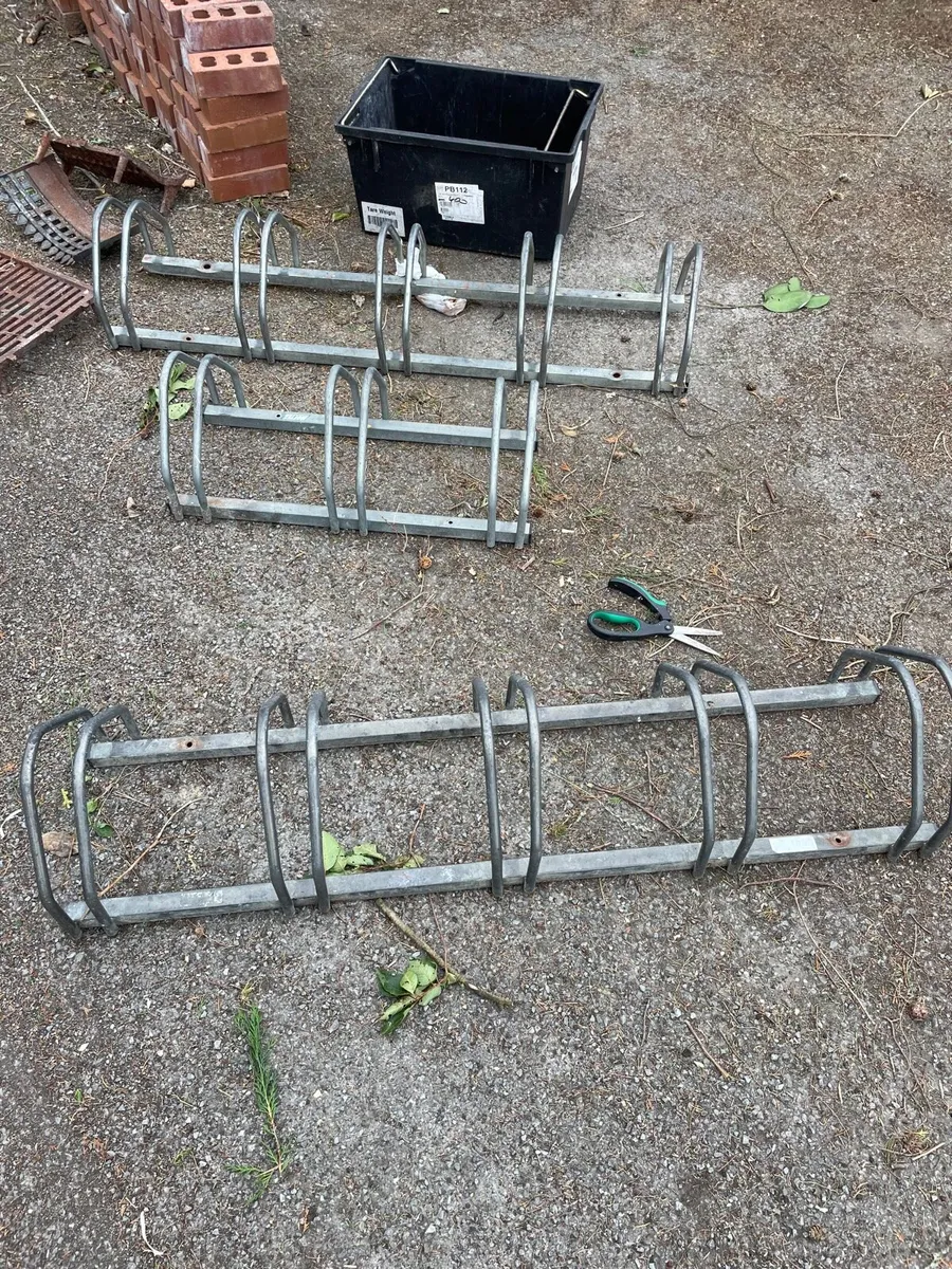 3 bike racks - Image 3