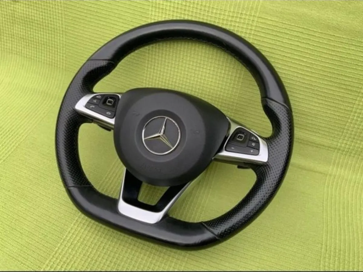 Merceded Benz genuine steering wheel - Image 2