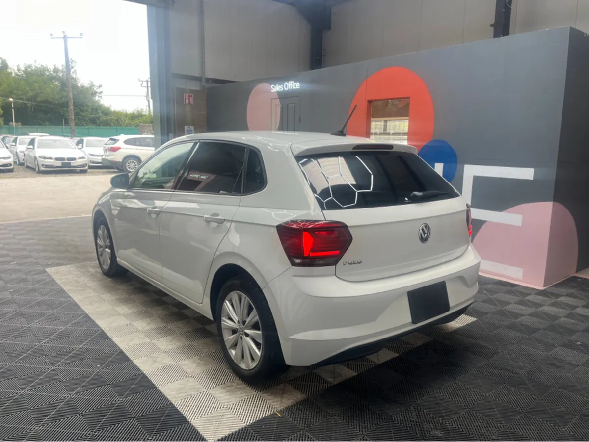 Volkswagen Polo POLO AUTOMATIC 1.0 TSI HIGH LINE / - Image 4