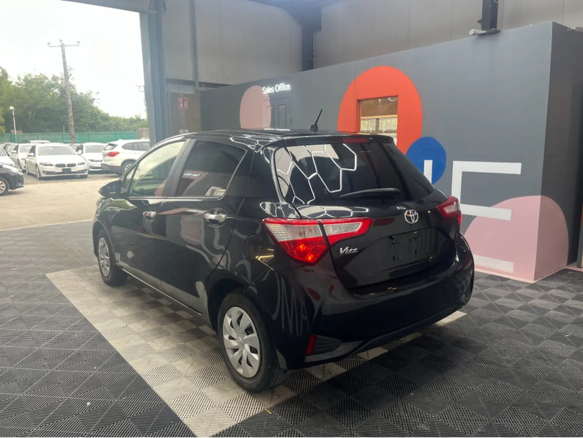 Toyota Vitz 1.0 PETROL / 72k KMs / REVERSE CAMERA - Image 4