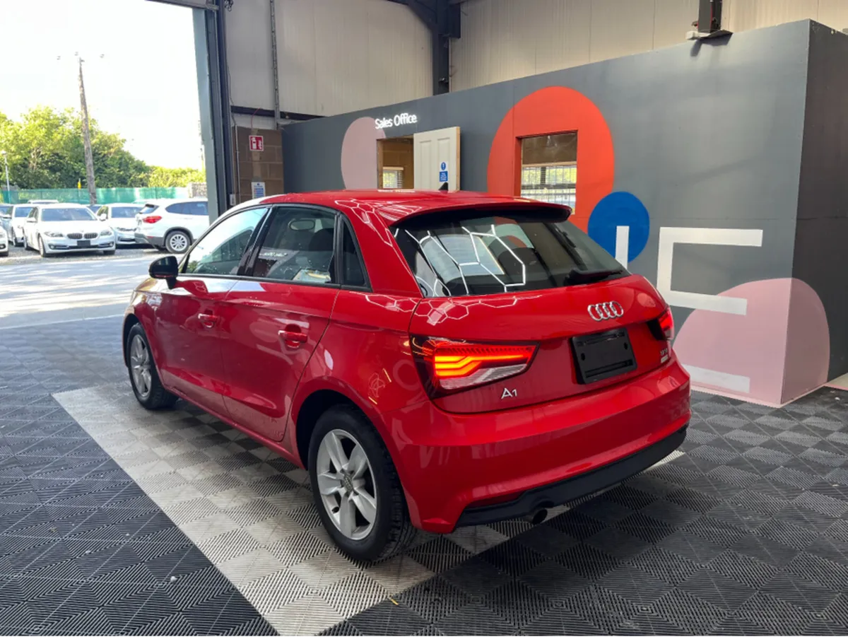 Audi A1 1.0 TFSI / 61k KMs / REVERSE CAMERA & MORE - Image 4