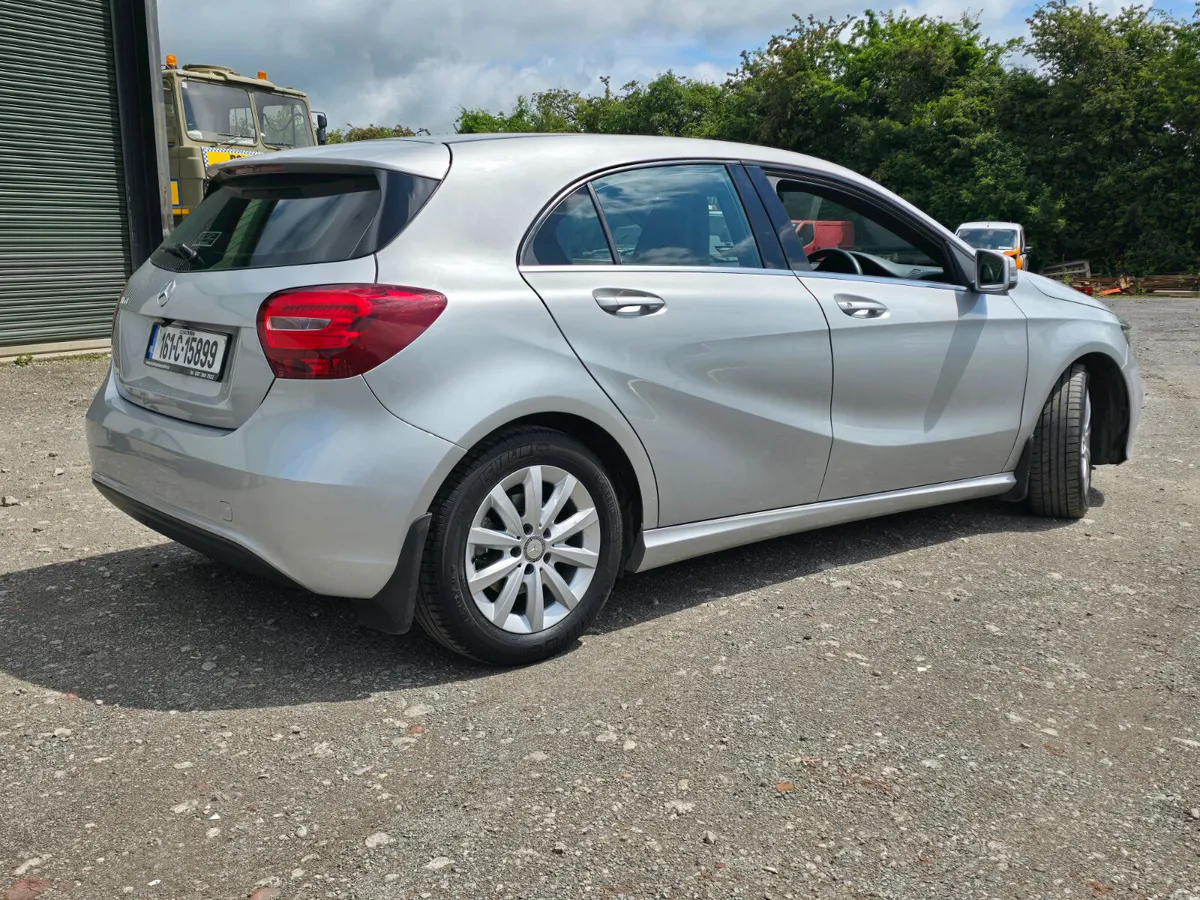 161 MERCEDES BENZ A160 *MINT*LOW KMS* - Image 2