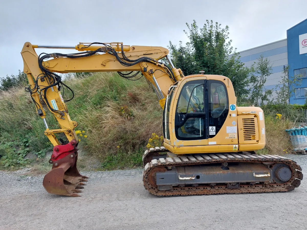 Kobelco SK 135SR - Image 1