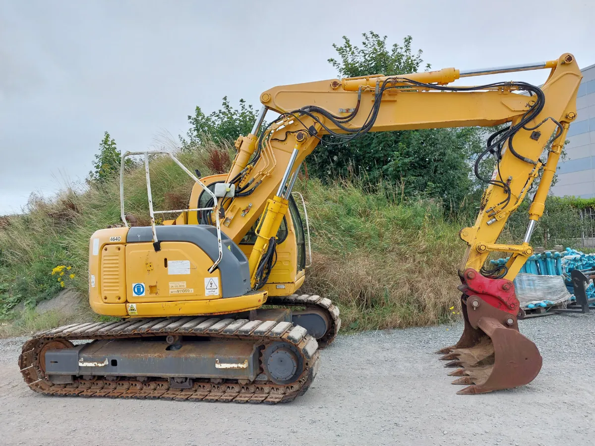 Kobelco SK 135SR - Image 4