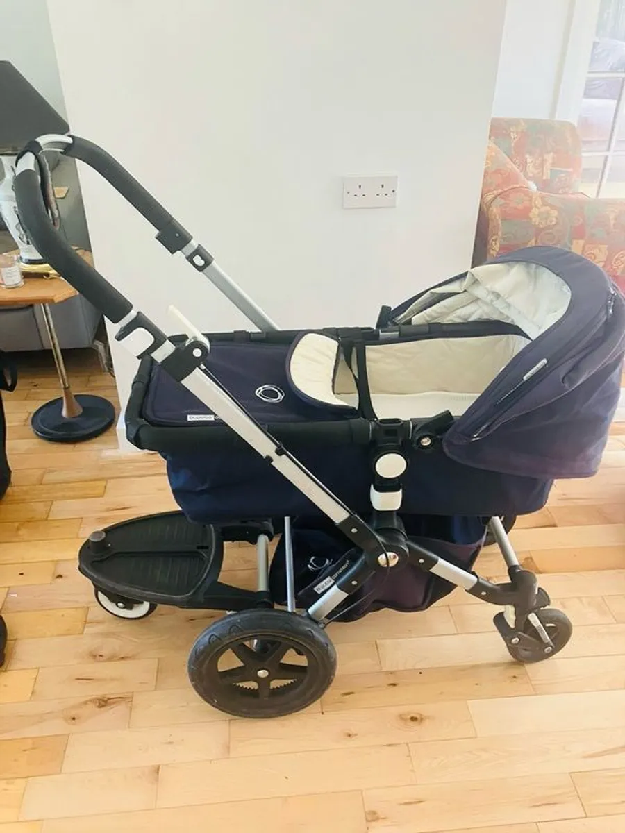 Bugaboo Cameleon 3 navy plus maxi cosi car sear - Image 1