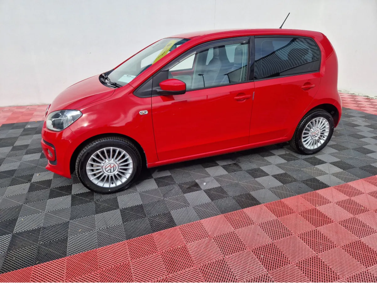Volkswagen up! ASH 1.0 PETROL AUTOMATIC 5DR - Image 3
