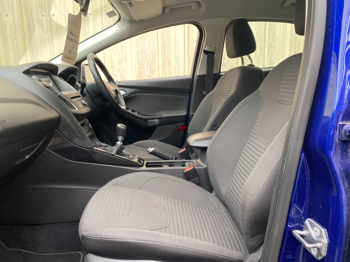 Ford Focus 2018///TITANIUM///PETROL/// - Image 4