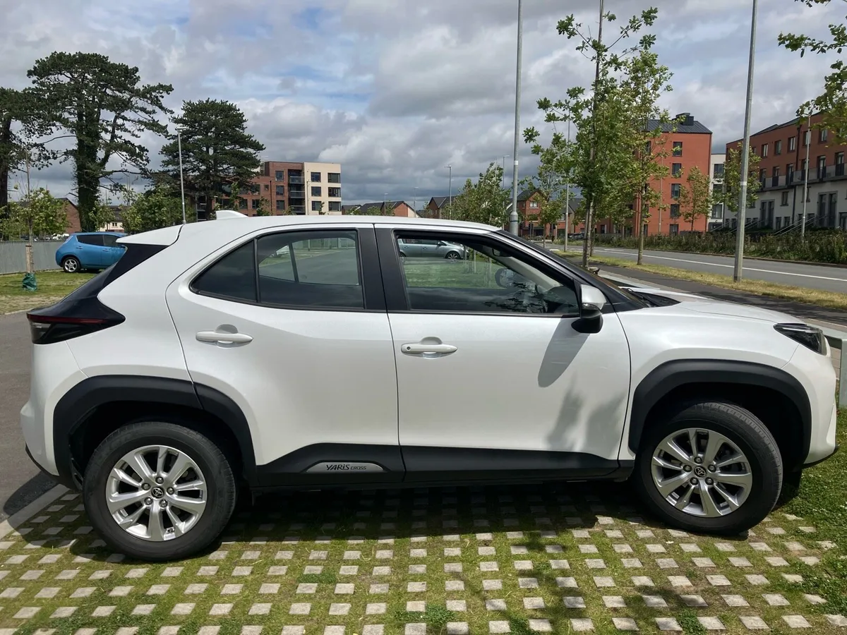 2023 Toyota Yaris Cross - Excellent Condition - Image 2