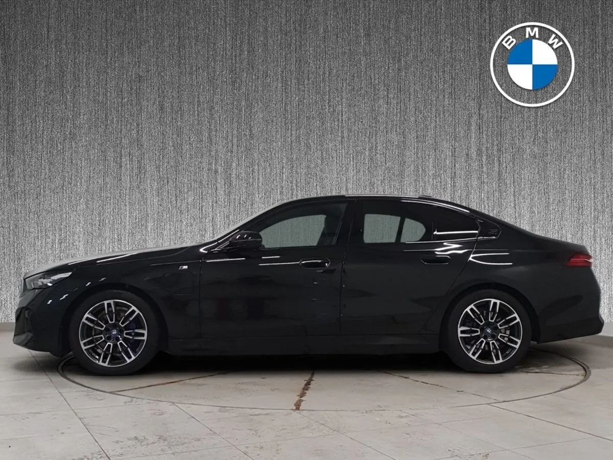 BMW 5 Series 530e M Sport - Image 4