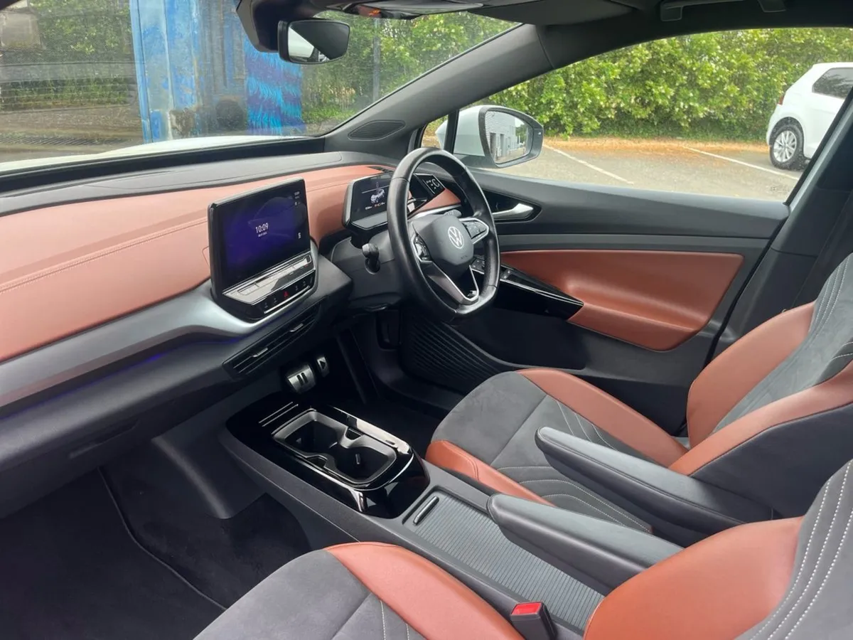 Volkswagen ID.4 City 52kwh 148HP - Image 3