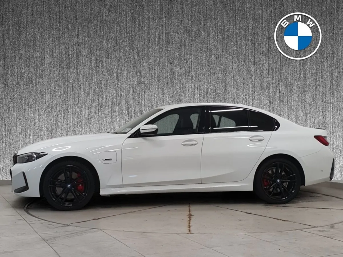 BMW 3 Series 330e M Sport Phev Auto PRO Pack - Image 4
