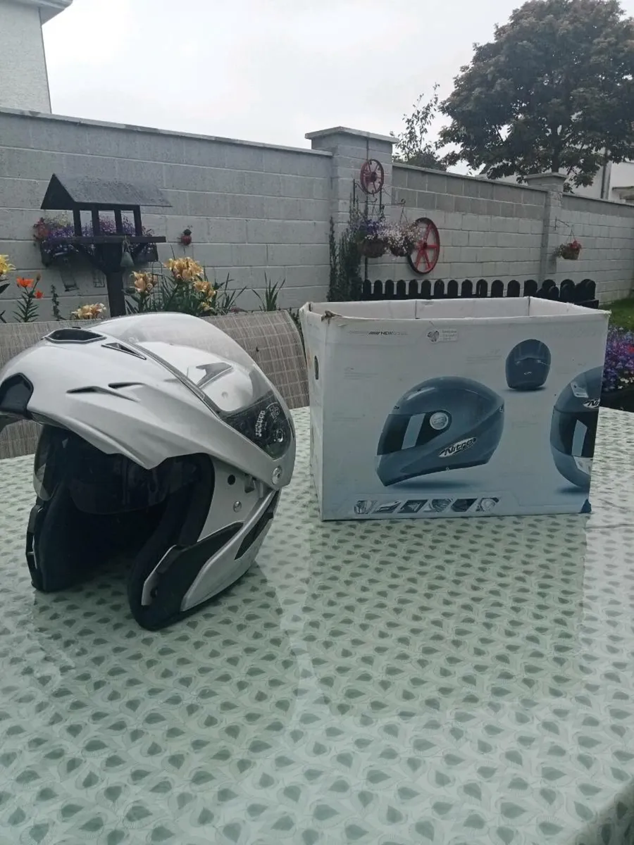 Helmet and jacket - Image 2